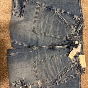 American Eagle Outfitters Light Blue Cropped Jeans